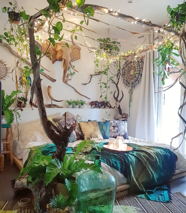 Bedroom plant jungle